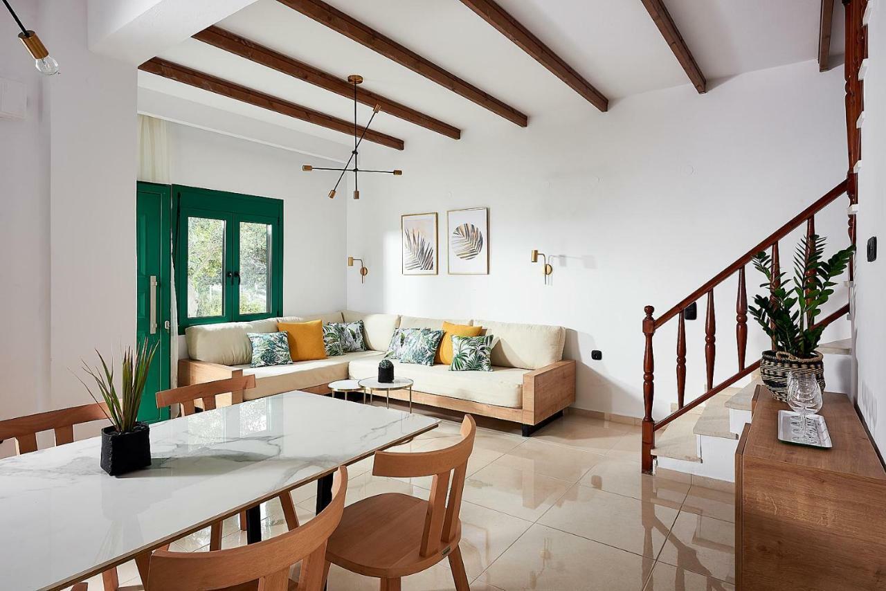 קוטסונארי Beachfront Villa On Crete - Kirvas, Member Of Pelagaios Villas מראה חיצוני תמונה